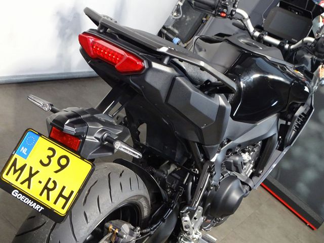 yamaha - tracer-9-y-amt