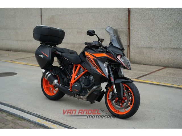 ktm - 1290-super-duke-gt
