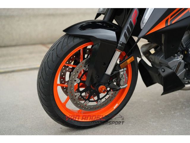 ktm - 1290-super-duke-gt