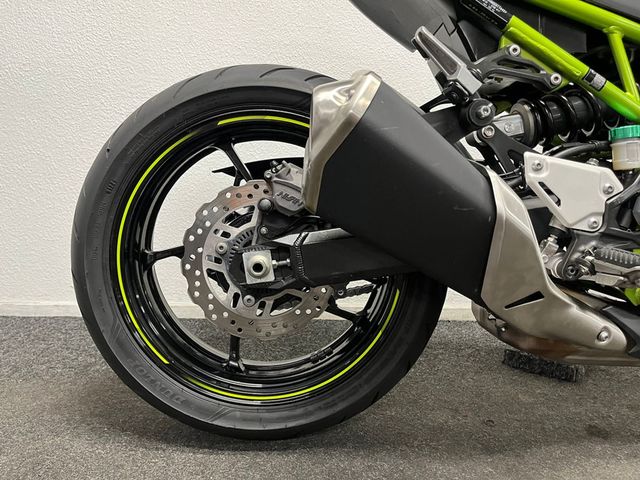 kawasaki - z900