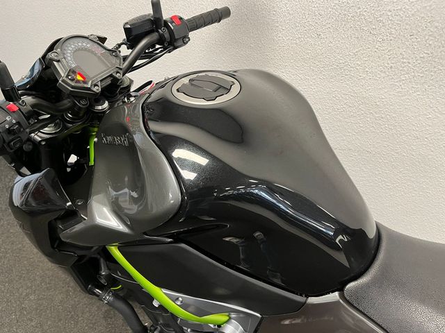 kawasaki - z900
