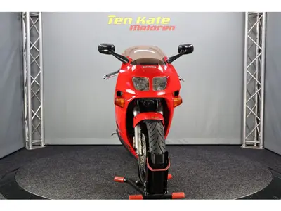 HONDA VFR 750 F – foto 3