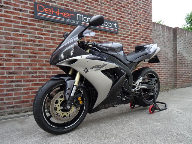 yamaha - yzf-r1