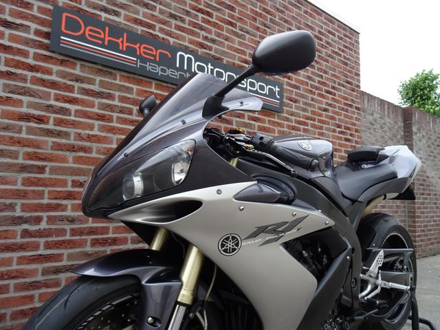 yamaha - yzf-r1