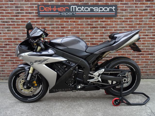 yamaha - yzf-r1