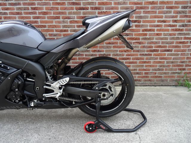 yamaha - yzf-r1