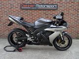 YAMAHA YZF R1