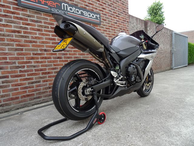 yamaha - yzf-r1