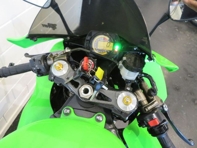 kawasaki - zx-10r-ninja