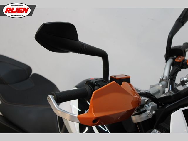 ktm - 690-duke