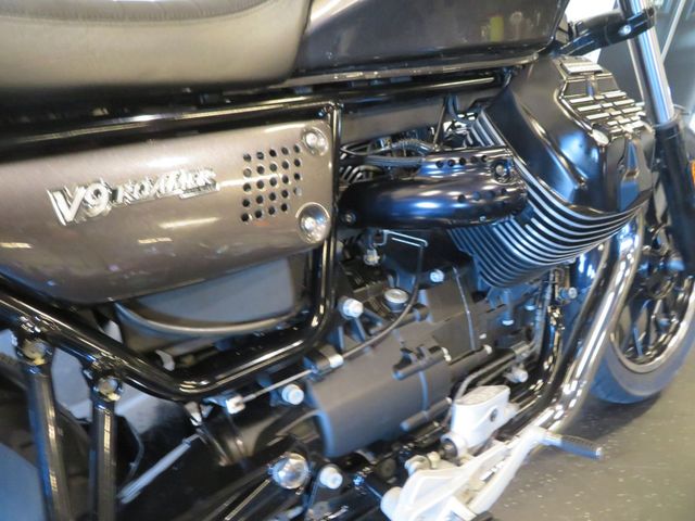 moto-guzzi - v-9-roamer