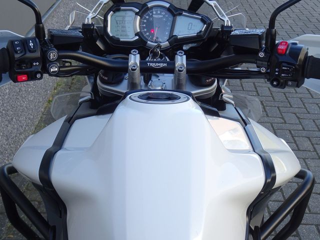 triumph - tiger-1200-xcx