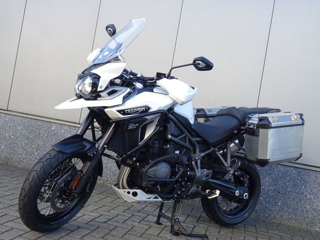 triumph - tiger-1200-xcx