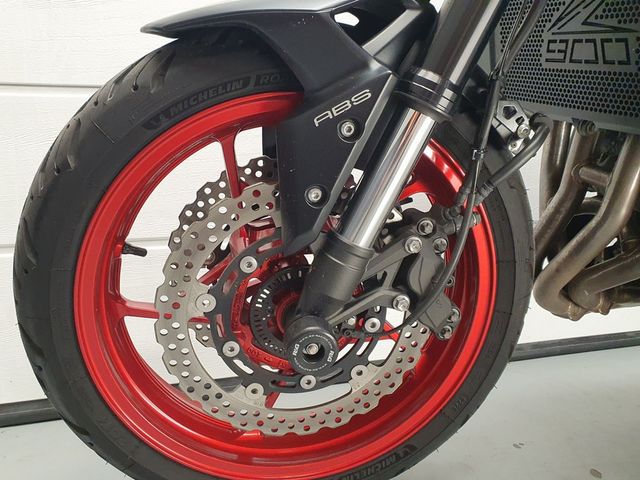 kawasaki - z900-performance