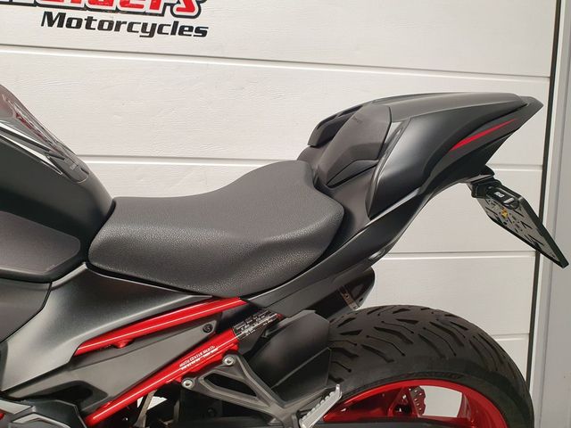 kawasaki - z900-performance
