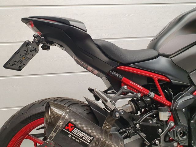 kawasaki - z900-performance