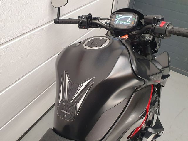 kawasaki - z900-performance