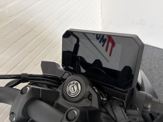 suzuki - gsx-8s