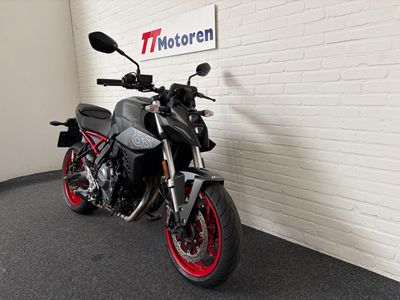 SUZUKI GSX-8S – foto 2
