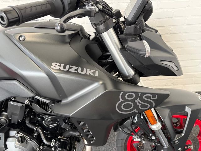suzuki - gsx-8s