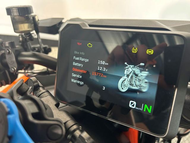 ktm - 1390-super-duke-r-evo