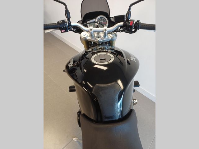 triumph - street-triple-675