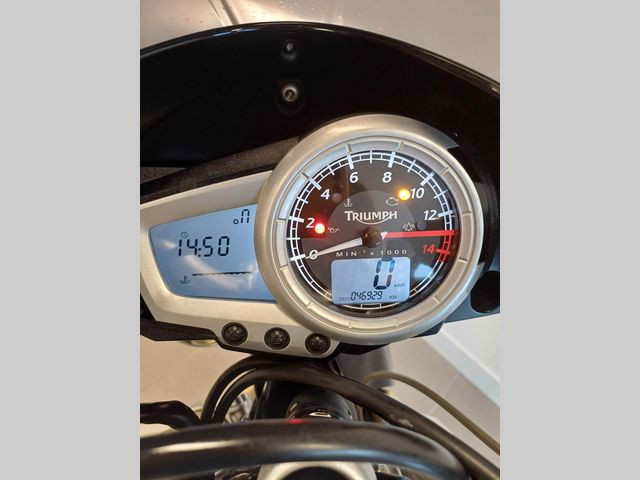 triumph - street-triple-675