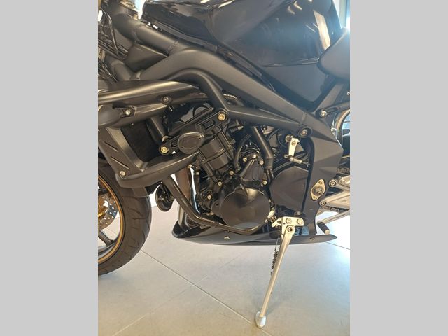 triumph - street-triple-675