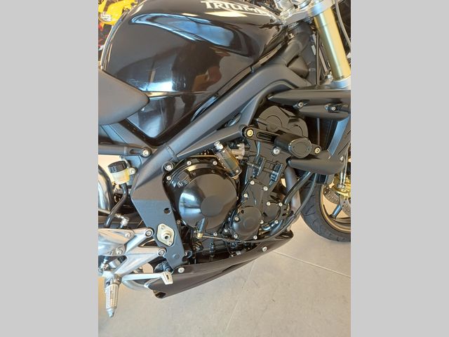 triumph - street-triple-675