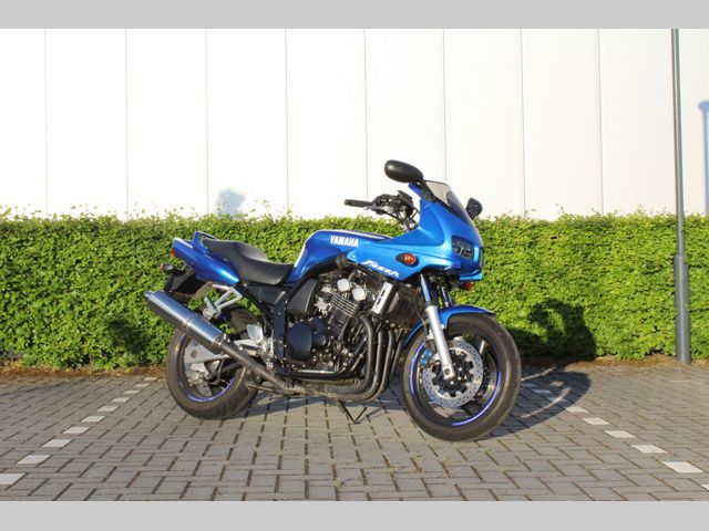 yamaha - fzs-600-fazer