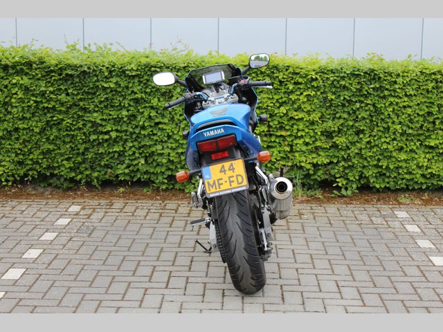 yamaha - fzs-600-fazer