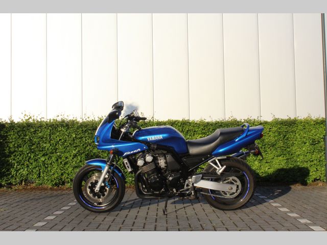 yamaha - fzs-600-fazer