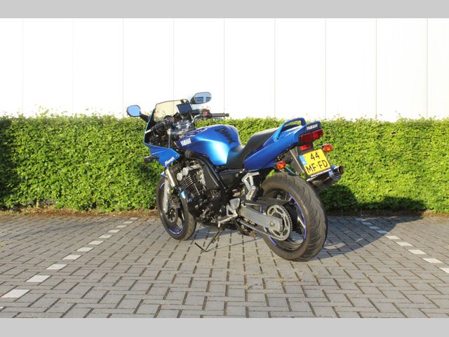 yamaha - fzs-600-fazer