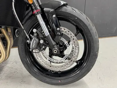 TRIUMPH TRIDENT 660 – foto 2