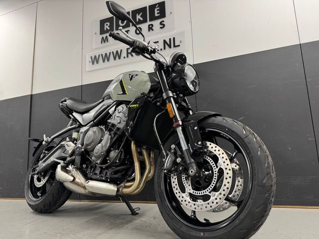 triumph - trident-660