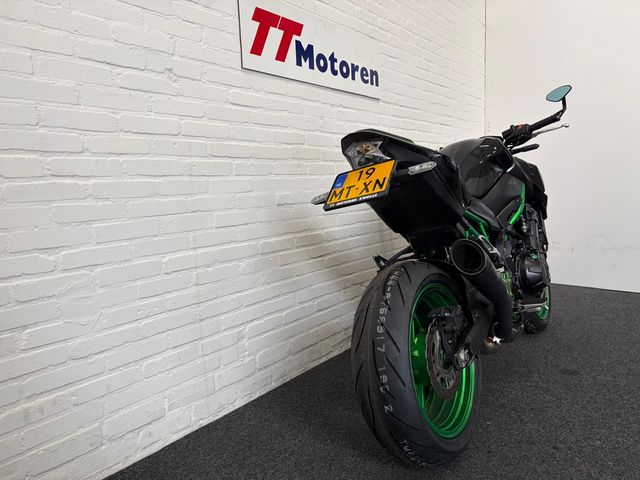 kawasaki - z900