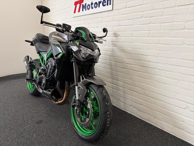 kawasaki - z900