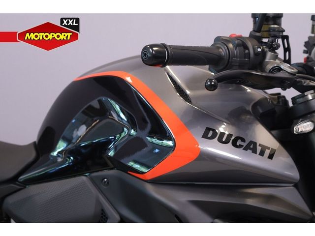 ducati - monster