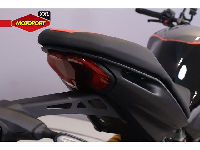 ducati - monster