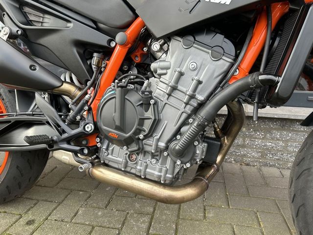ktm - 890-duke-r