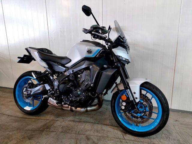 yamaha - mt-09-y-amt