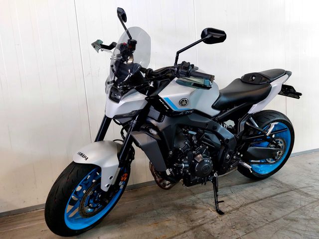 yamaha - mt-09-y-amt