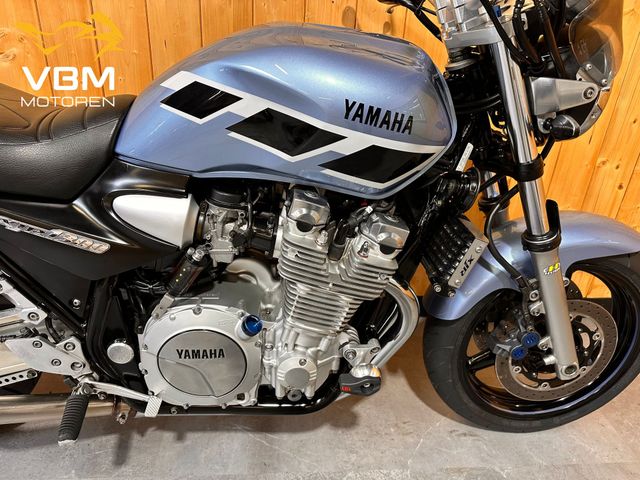 yamaha - xjr-1300
