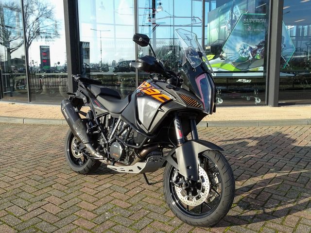 ktm - 1290-super-adventure-s