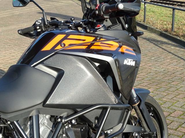 ktm - 1290-super-adventure-s