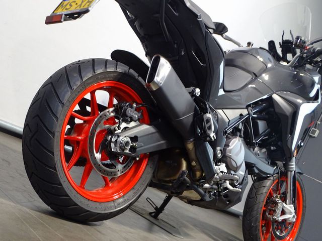 ducati - multistrada-v2-s