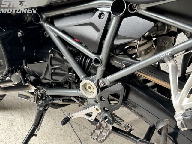 bmw - r-1200-gs-adventure-triple-black