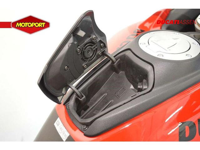 ducati - multistrada-v4-s-pikes-peak