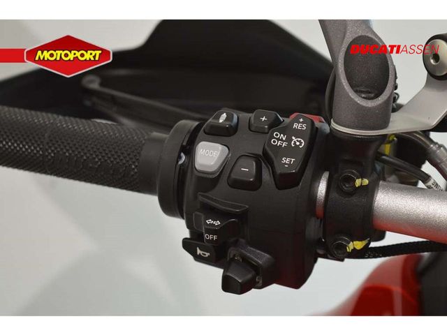 ducati - multistrada-v4-s-pikes-peak