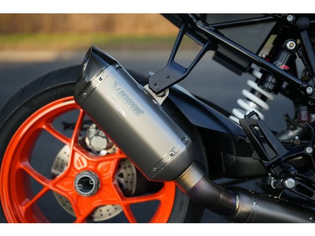 ktm - 1290-super-duke-r